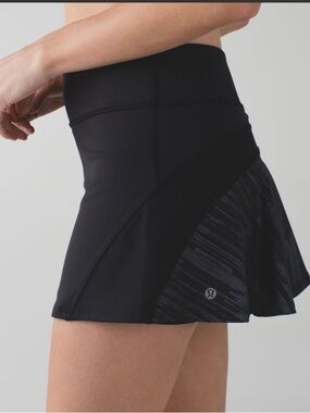Lululemon Black & Gray Ace Skirt